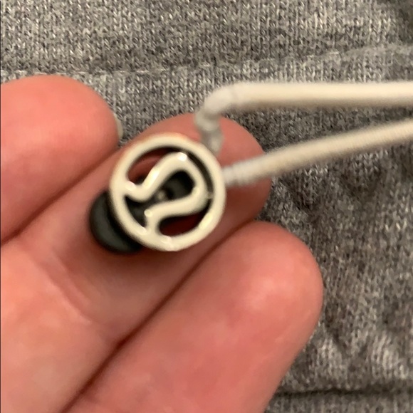 Lulu lemon jacket - Picture 6 of 6